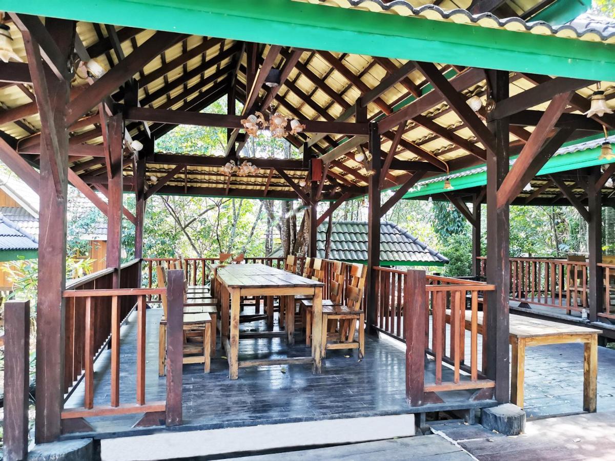 Oyo 604 Ruen Mai Horm Resort Транг Екстериор снимка